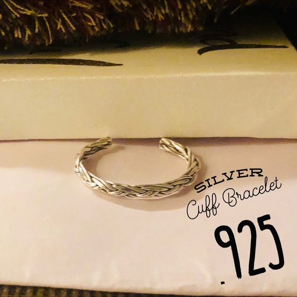 Sterling Silver .925 Cuff Bracelet 30 grams (Smoke Free Home) - Picture 3 of 8